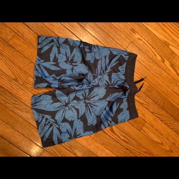 Boys bathing suit - Picture 3 of 3